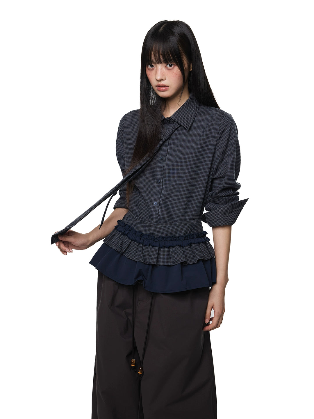 Chemise à cravate à carreaux avec ourlet plissé à volants 