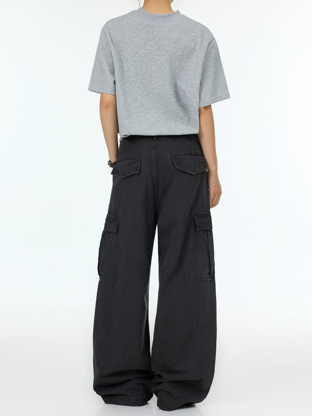 Pantalones casuales acampanados de múltiples bolsillos con pliegues 