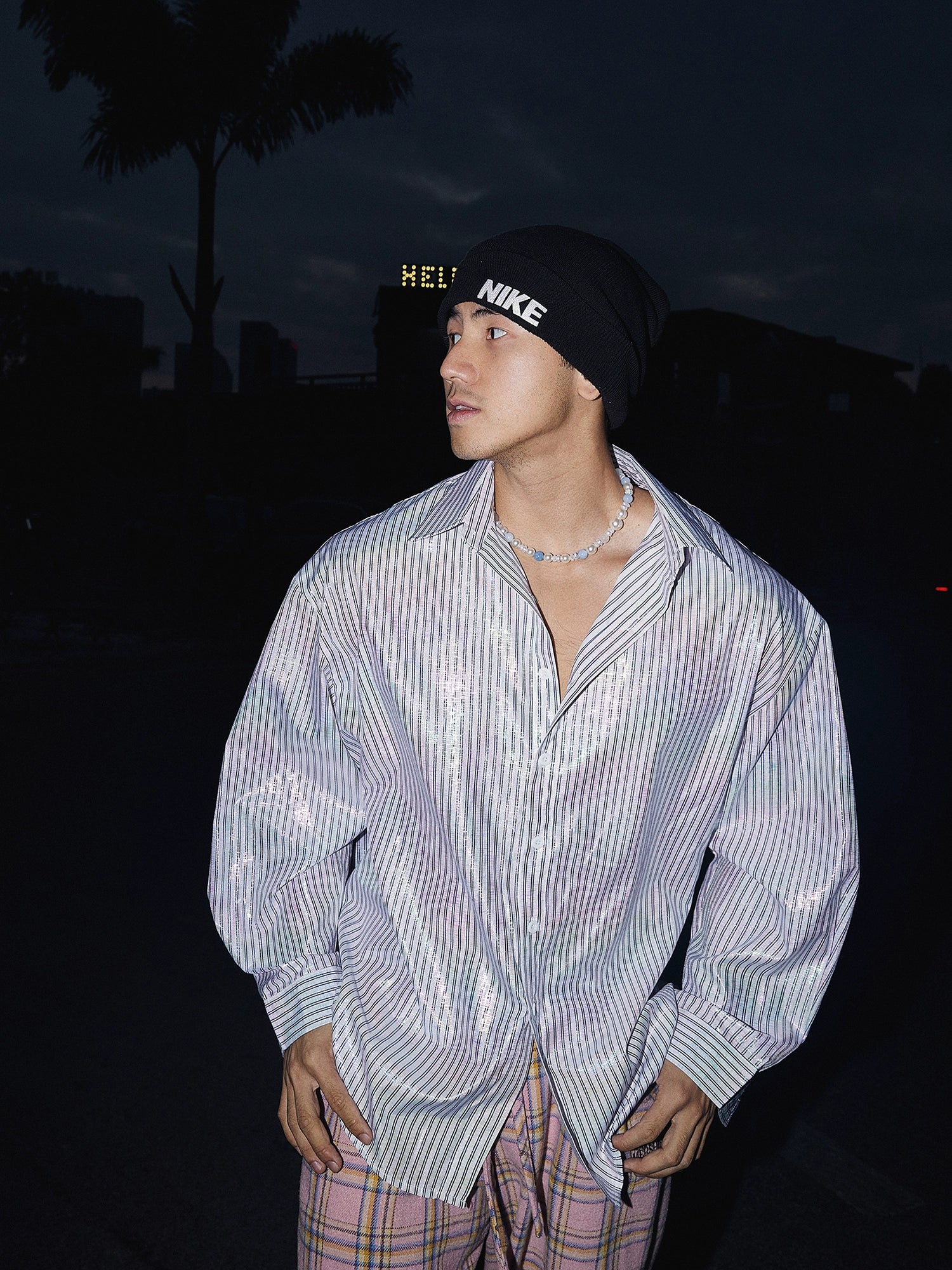 Glänzendes gestreiftes Langarm-Urlaubshemd 