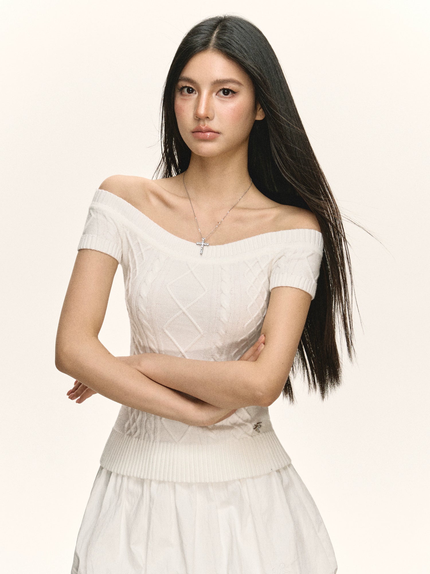 Off Shoulder Knit Short Sleeve Top