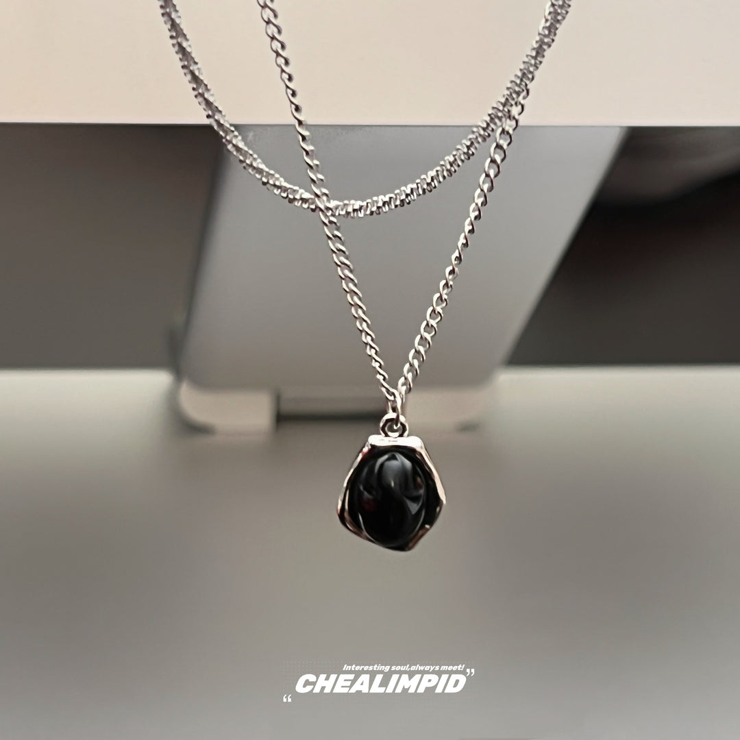 Double-Layered Agate Pendant Necklace