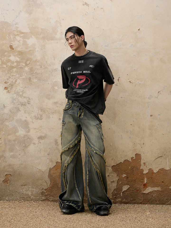Weite, ausgefranste Jeanshose 