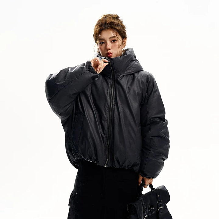 Abrigo de invierno acolchado de PU con capucha 