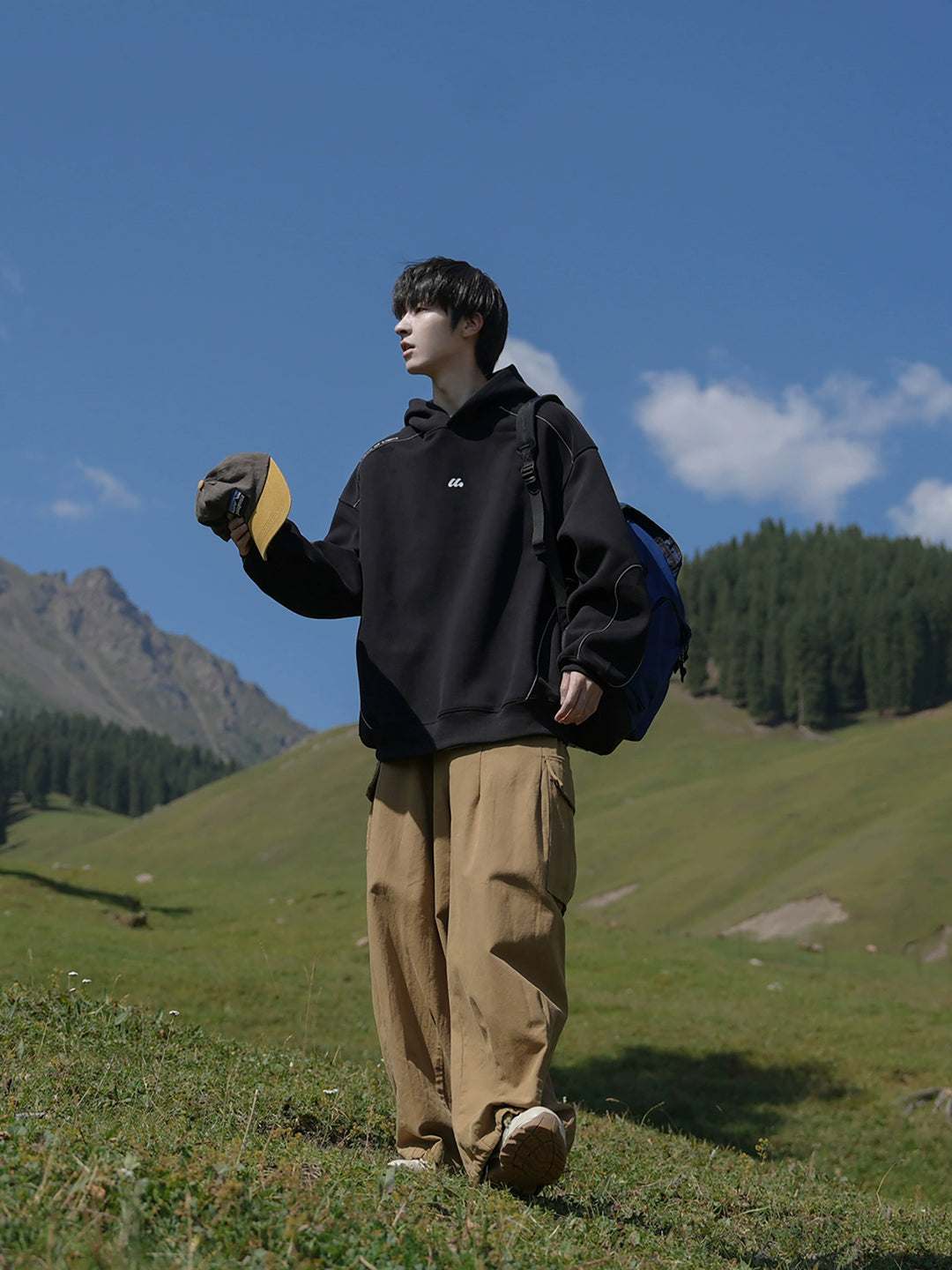 Sudadera con capucha de peso pesado con tiras reflectantes 