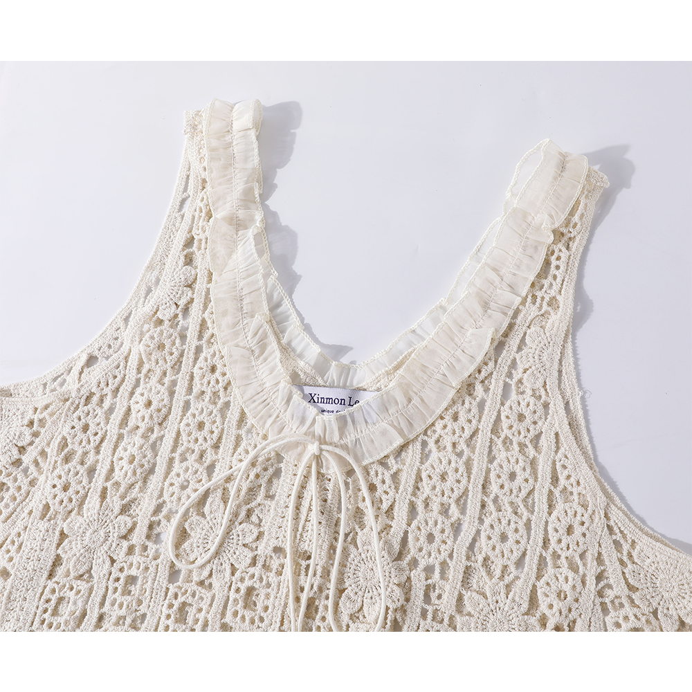 Camiseta de Crochê Bordada com Decote em V de Renda 