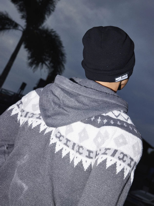 Cardigan à capuche en Fair Isle avec boutons en corne 