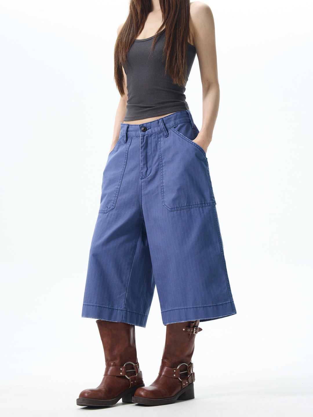 Loose Fit Cropped Cargo Pants