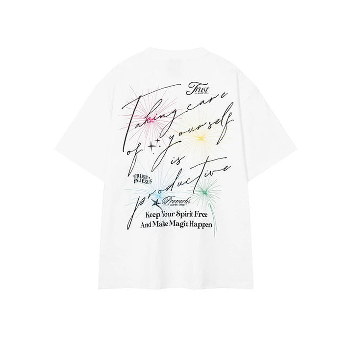 Camiseta de Algodão com Estampa de Fogos de Artifício e Manga Curta 