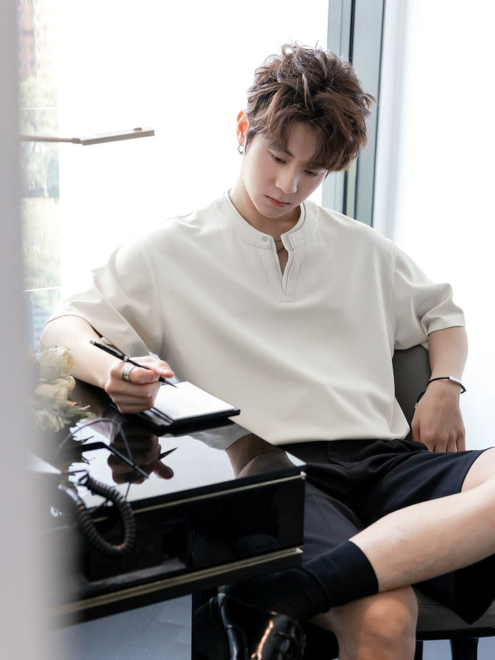 V-Neck Short Sleeve Pullover