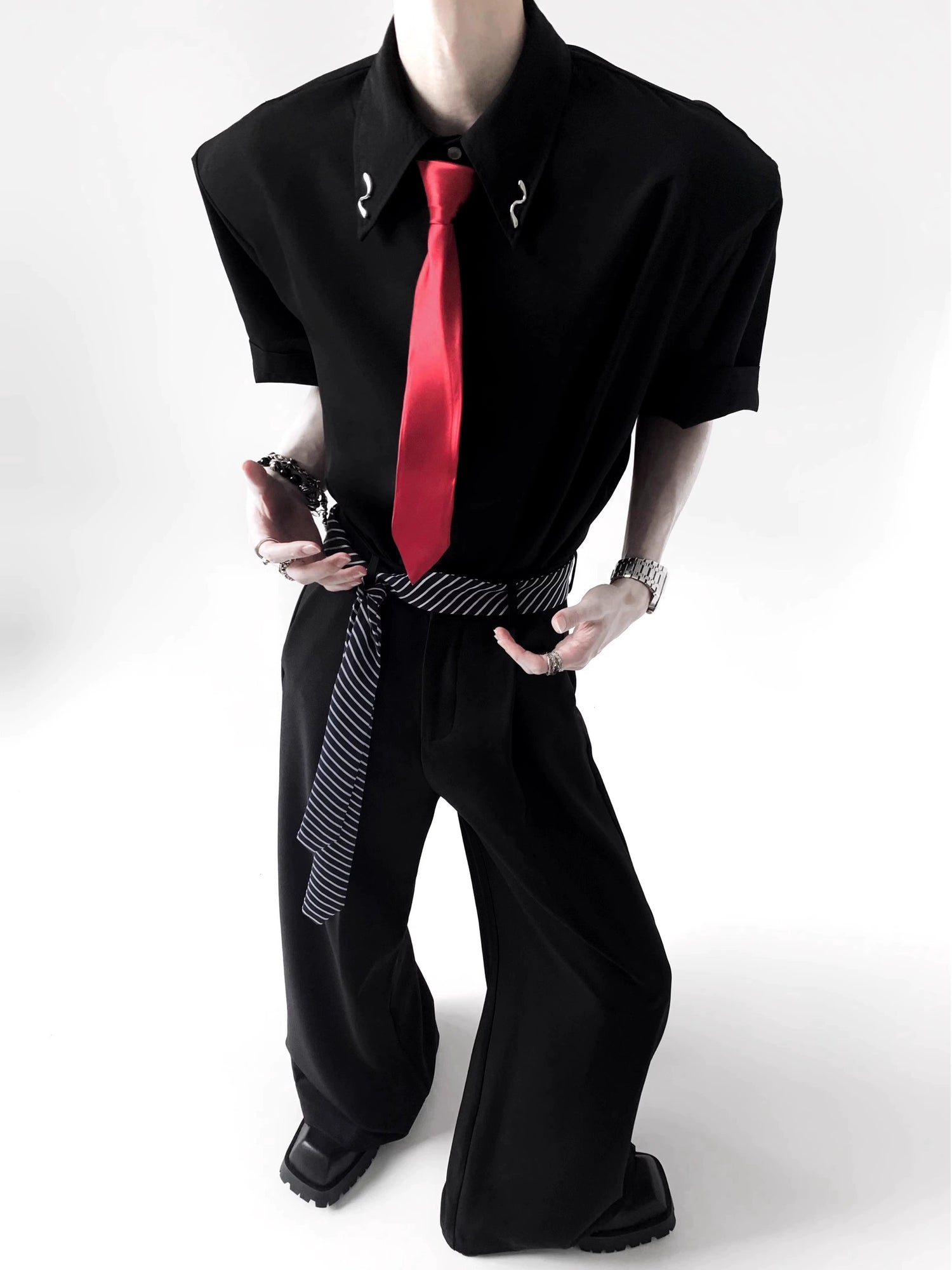 Chemise avec épaulettes et détail en métal 