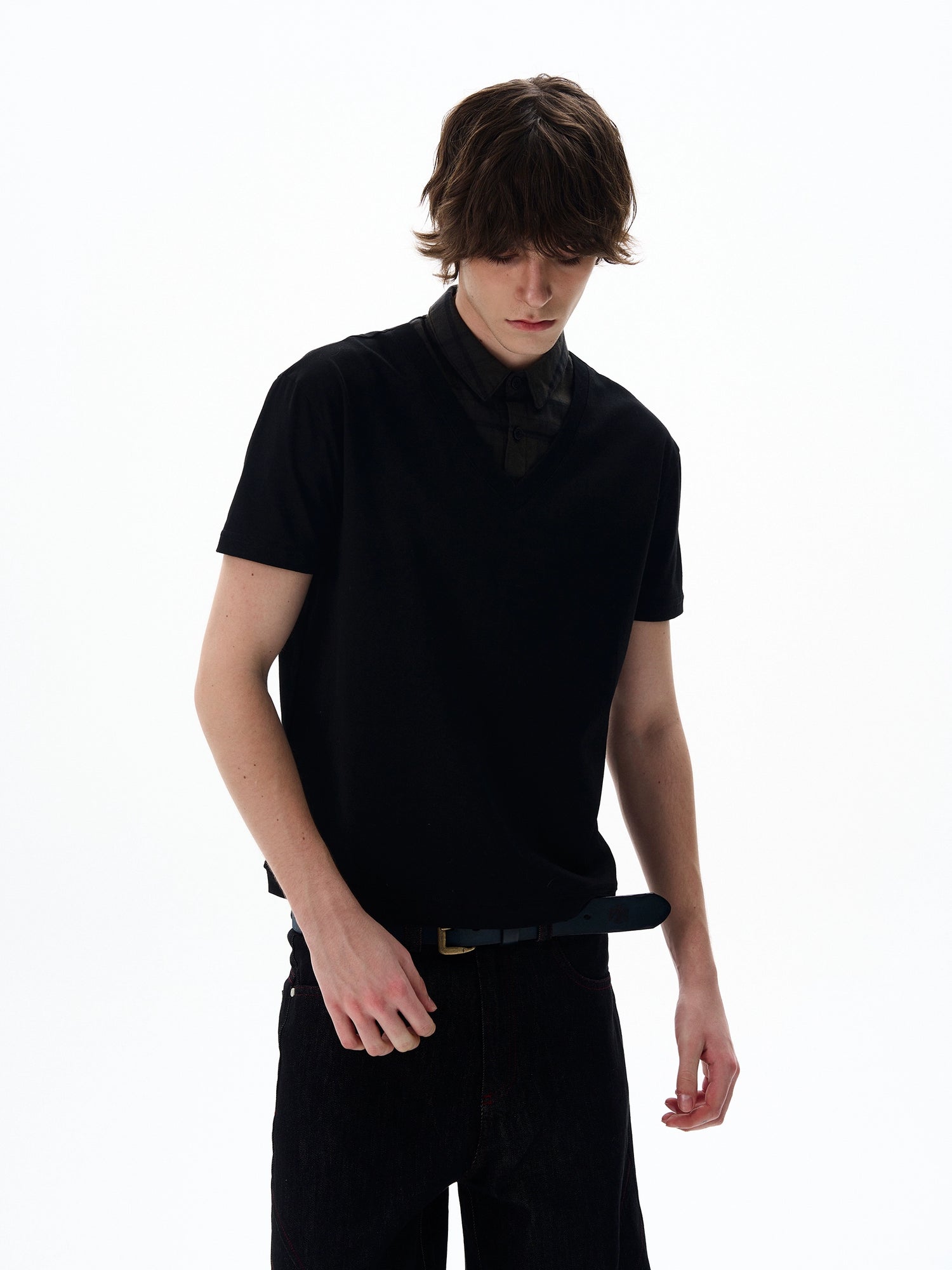 Suéter de manga corta con cuello en V retro y capas 