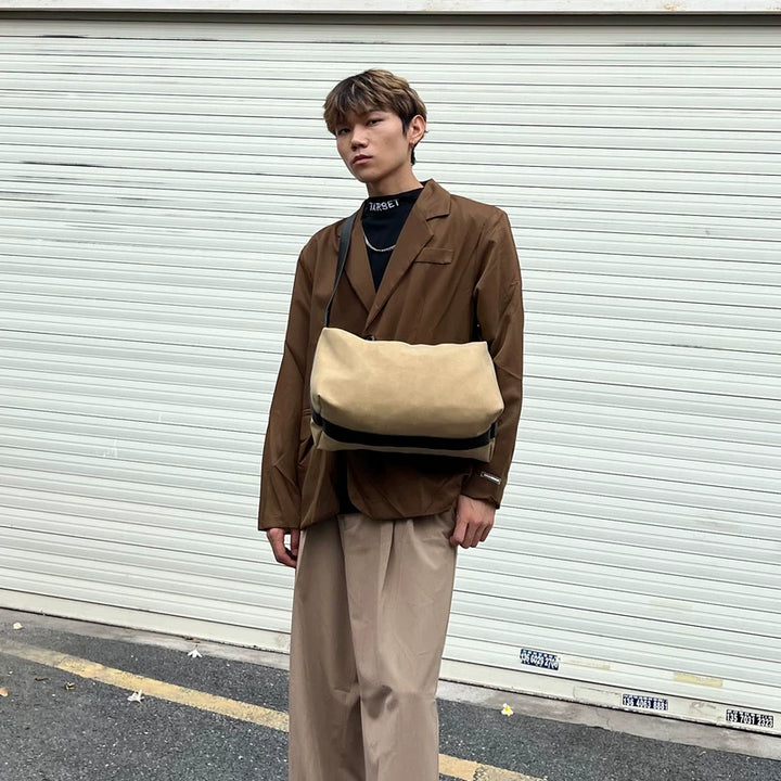 حقيبة كتف عبر الجسم من جلد السويد العتيق 