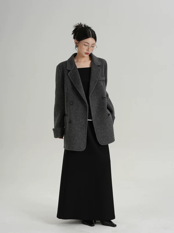 Пальто из шерсти средней длины с подворотами 