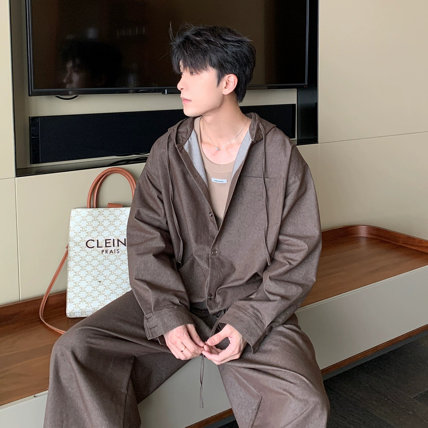 undefined,6040998162561,6040998162565,6040998162569