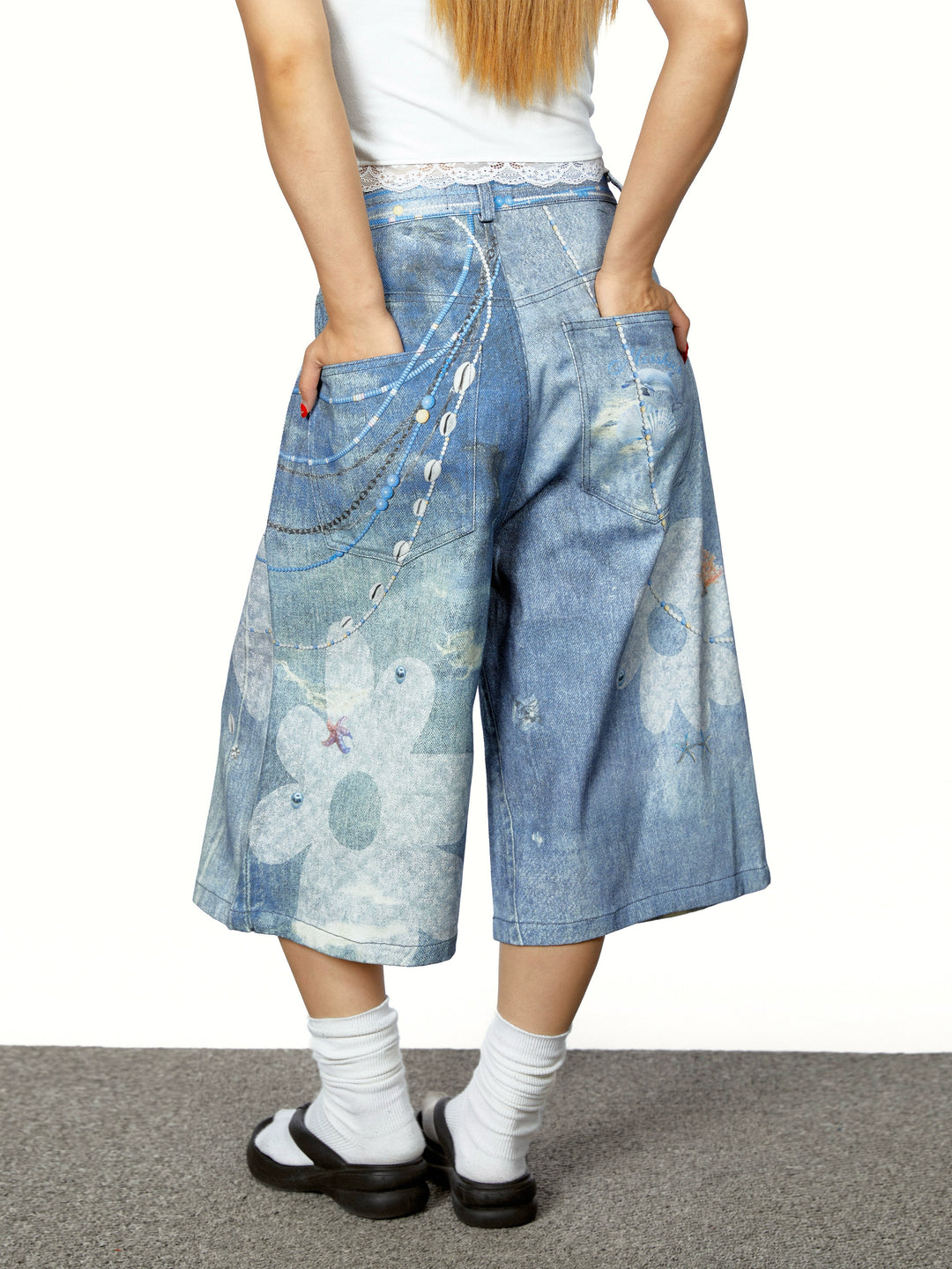 3D Flower Print Cropped Denim Pants