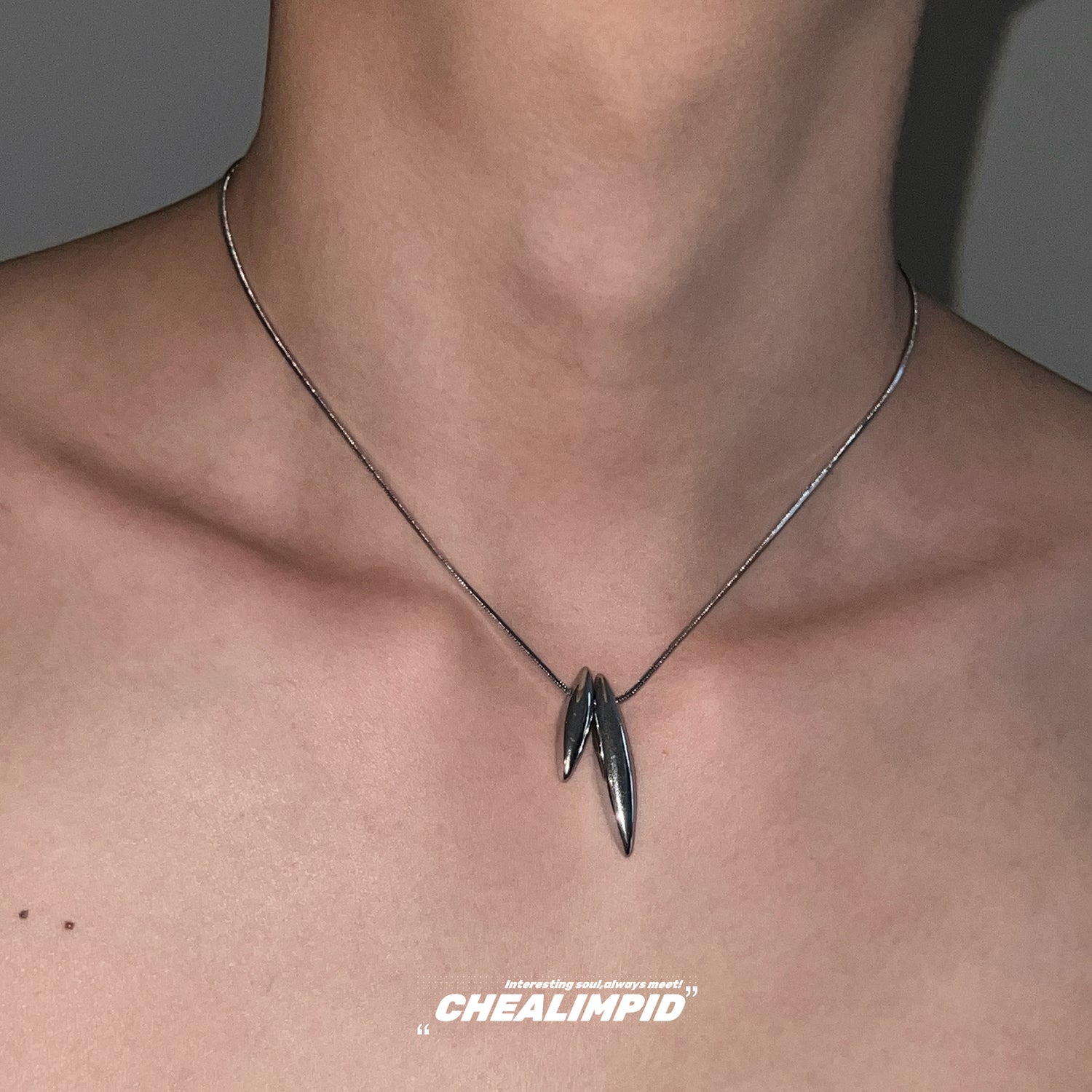 Minimalist Geometric Thorn Necklace