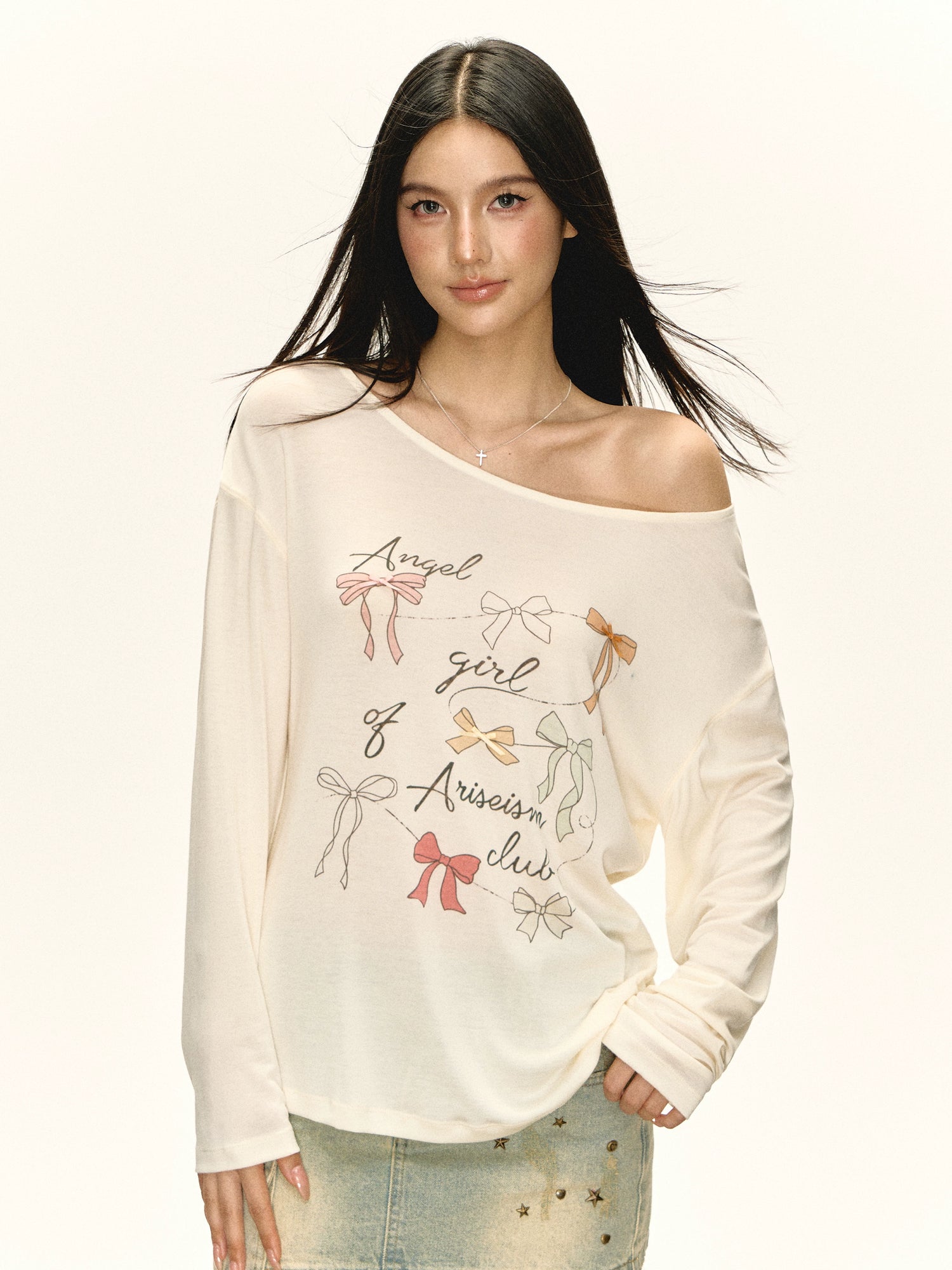 Top loose off shoulder con stampa a fiocco 