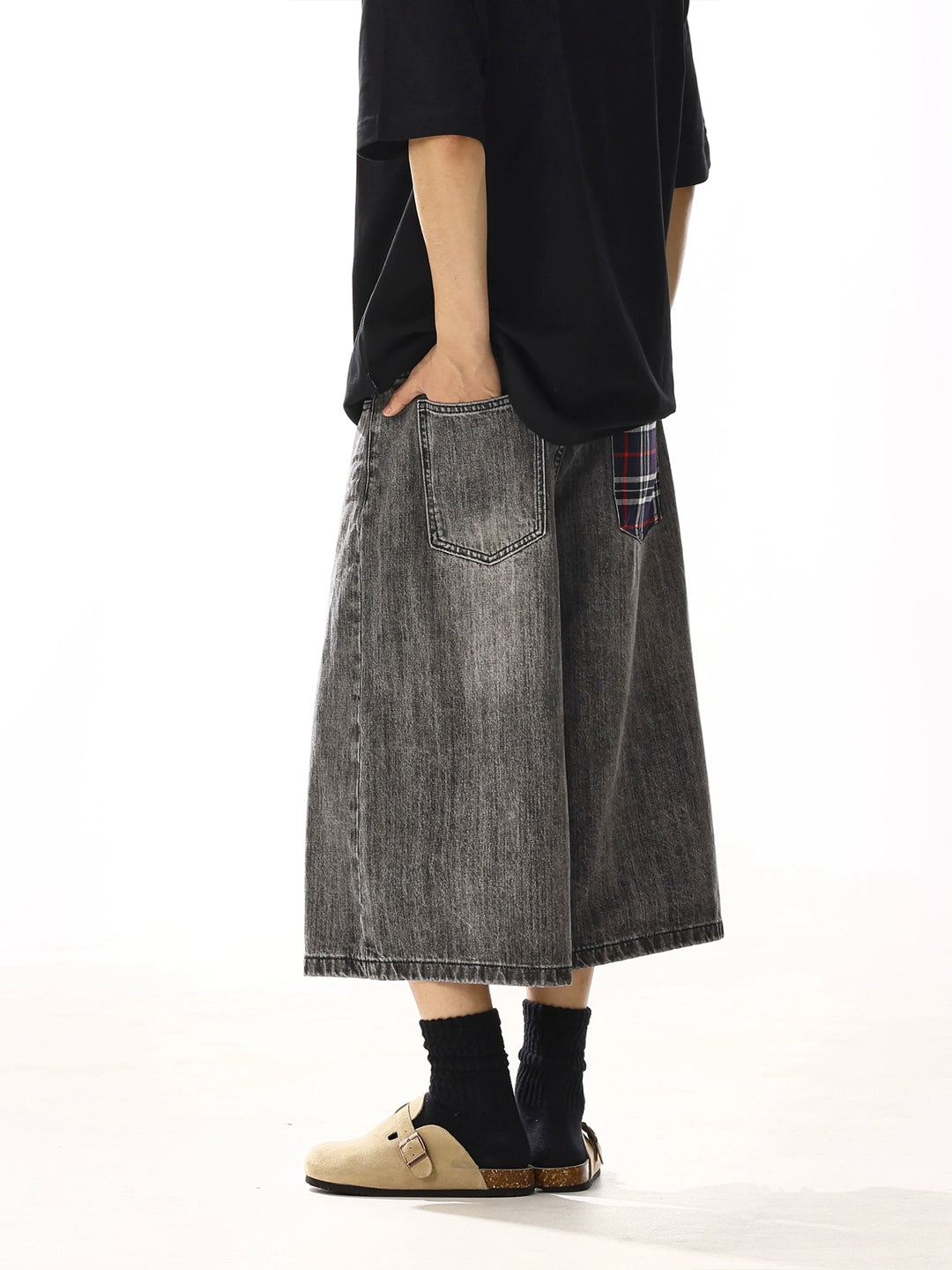 Wide-Leg Cropped Denim Pants