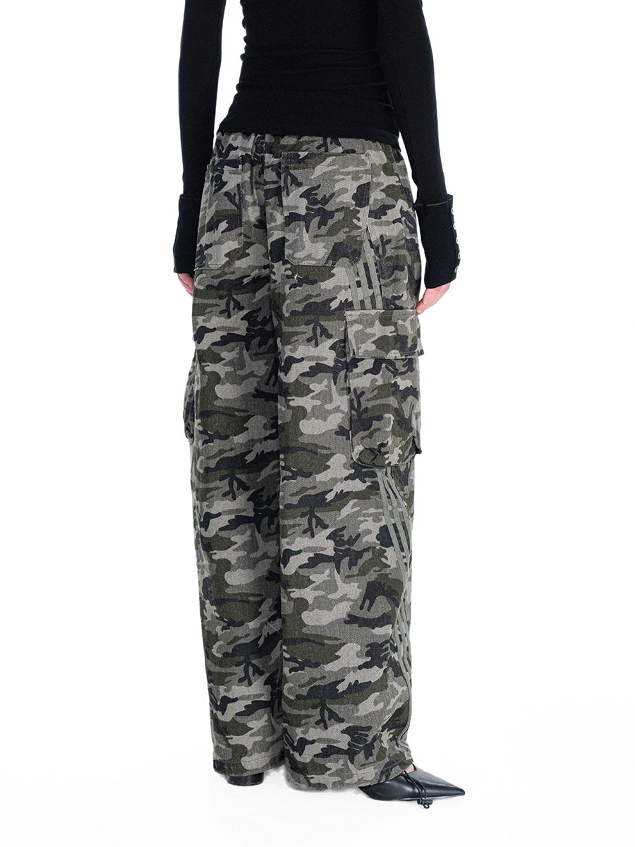 Retro Loose Wide-Leg Camouflage Cargo Pants