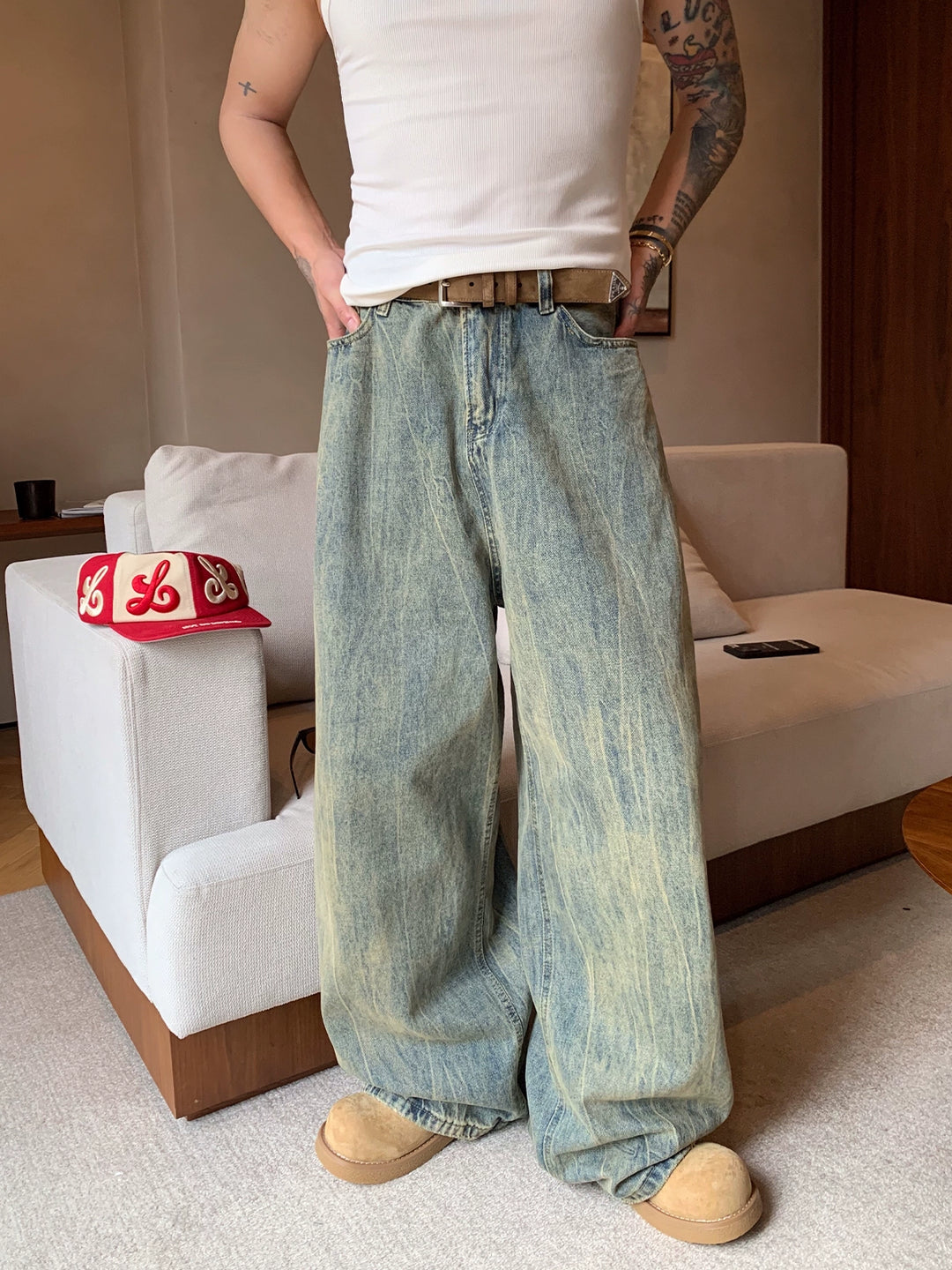 Loose Distressed Straight Jeans