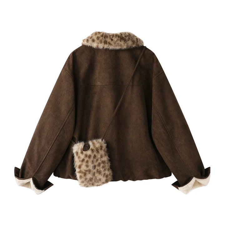Chaqueta de ante forrada de forro polar con ribete de piel de leopardo 