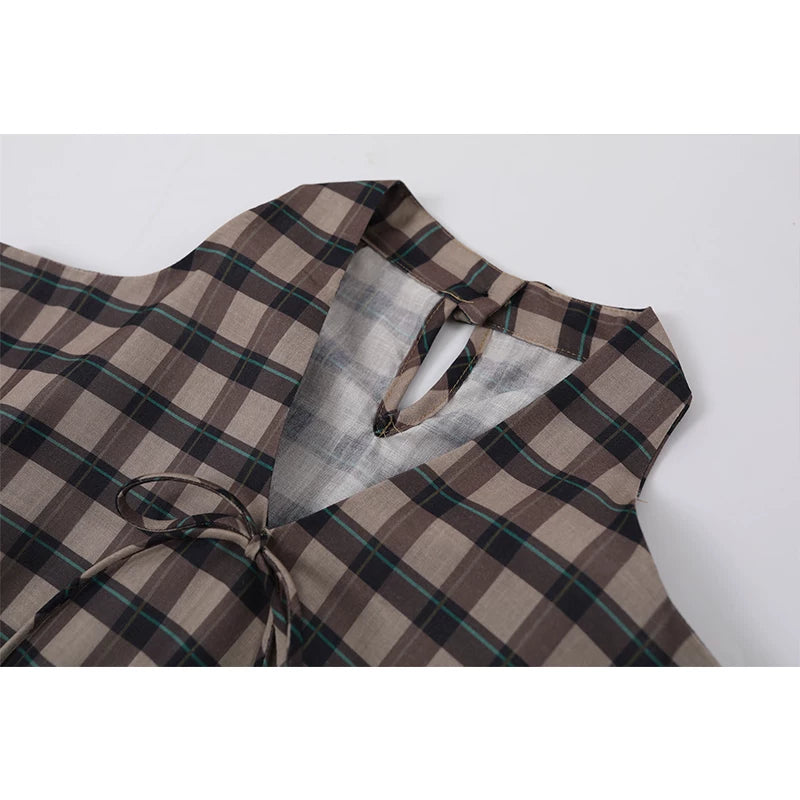 Blusa de manga larga de cuello en V con hombros al aire de cuadros 