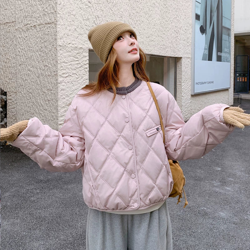 جاكيت قصير مبطن من الريش 