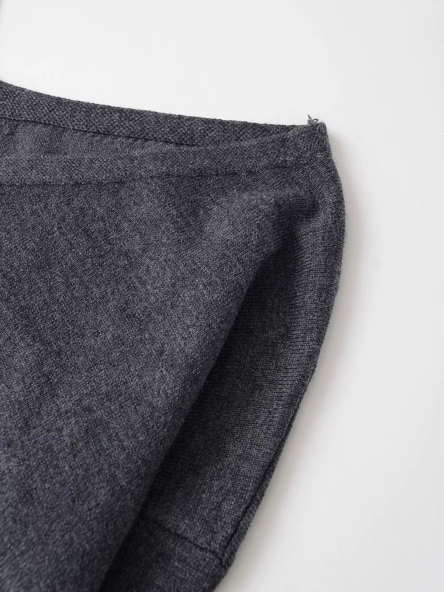 Vネックボタンフロントニットカーディガン 