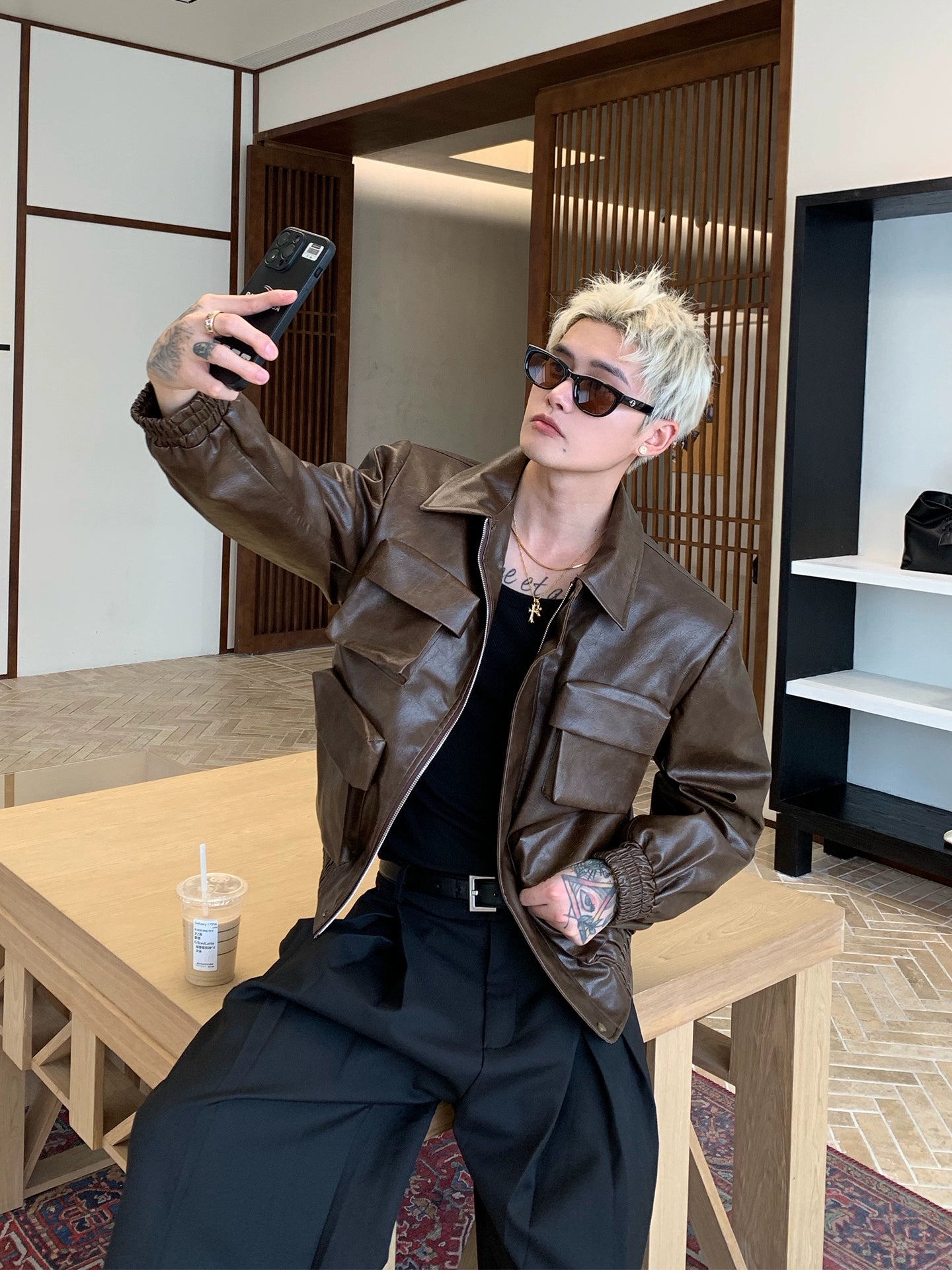 Çok cepli Deri Ceket 