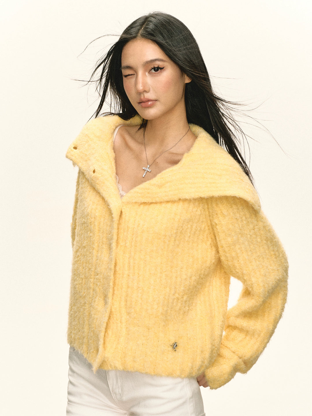 Knopfverschluss Strukturierter Strickpullover 