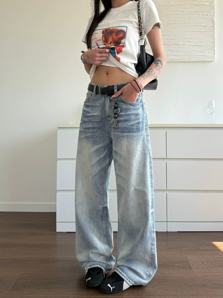 Washed Wide-Leg Pleated Jeans