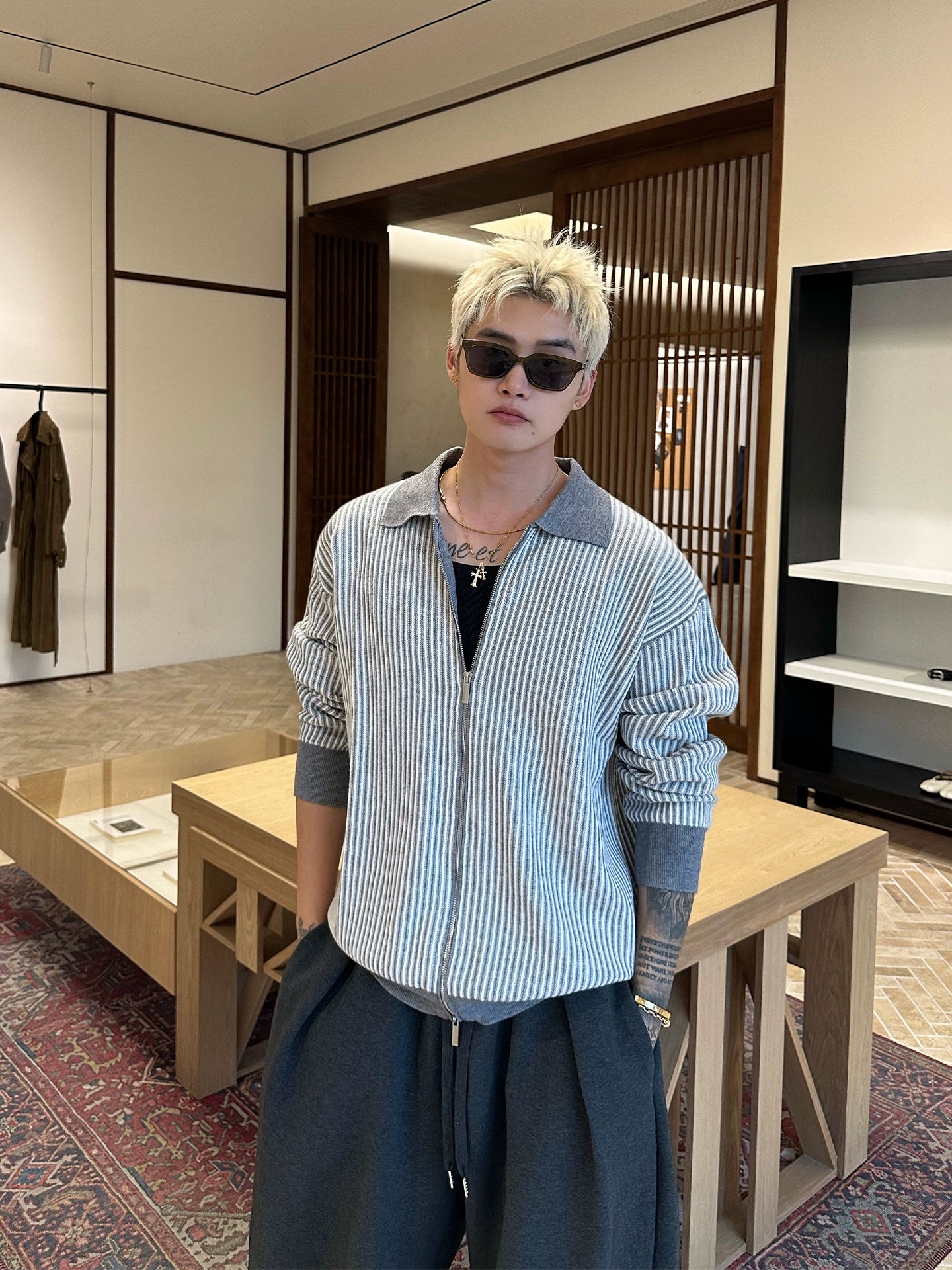 Çizgili Fermuarlı Triko Bol Hırka 