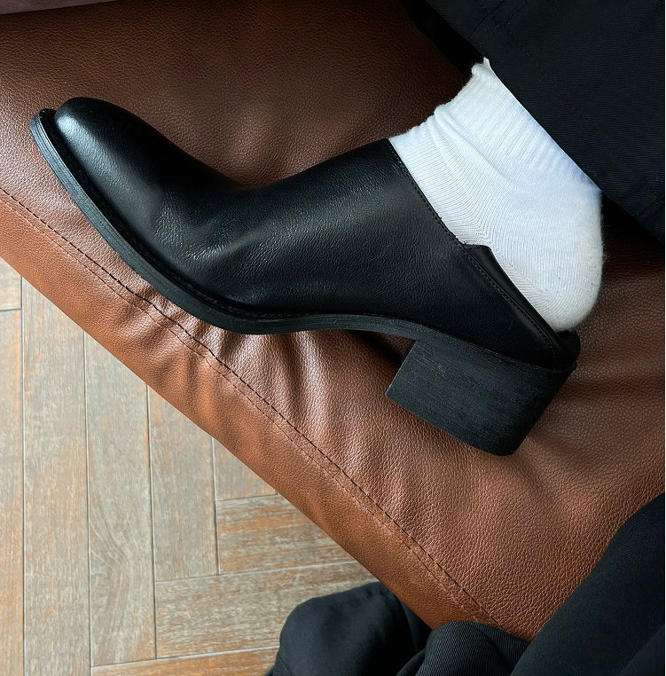 Pointed Toe Leather Chelsea Casual Shoes