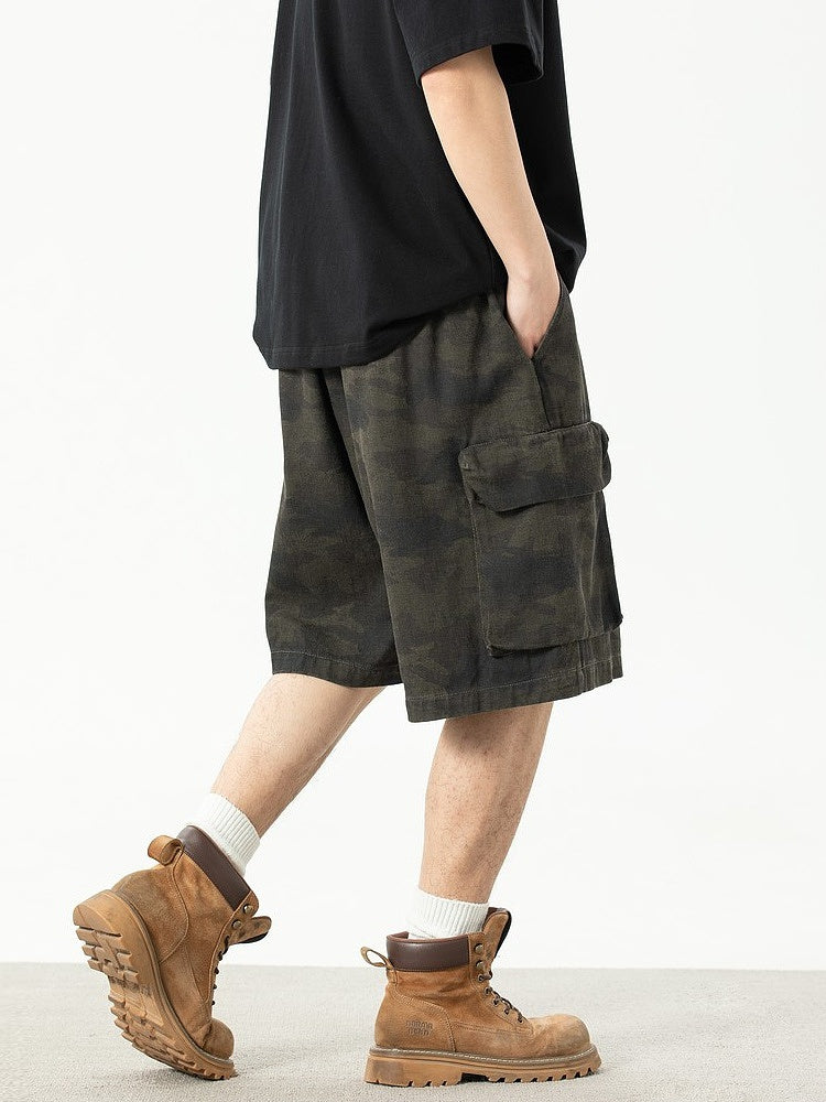 Shorts de travail larges en camouflage à poches multiples 