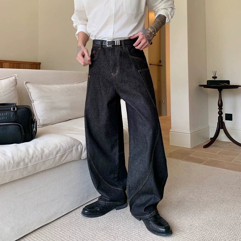 Gedeconstrueerde gebogen mes stikje jeans broek 