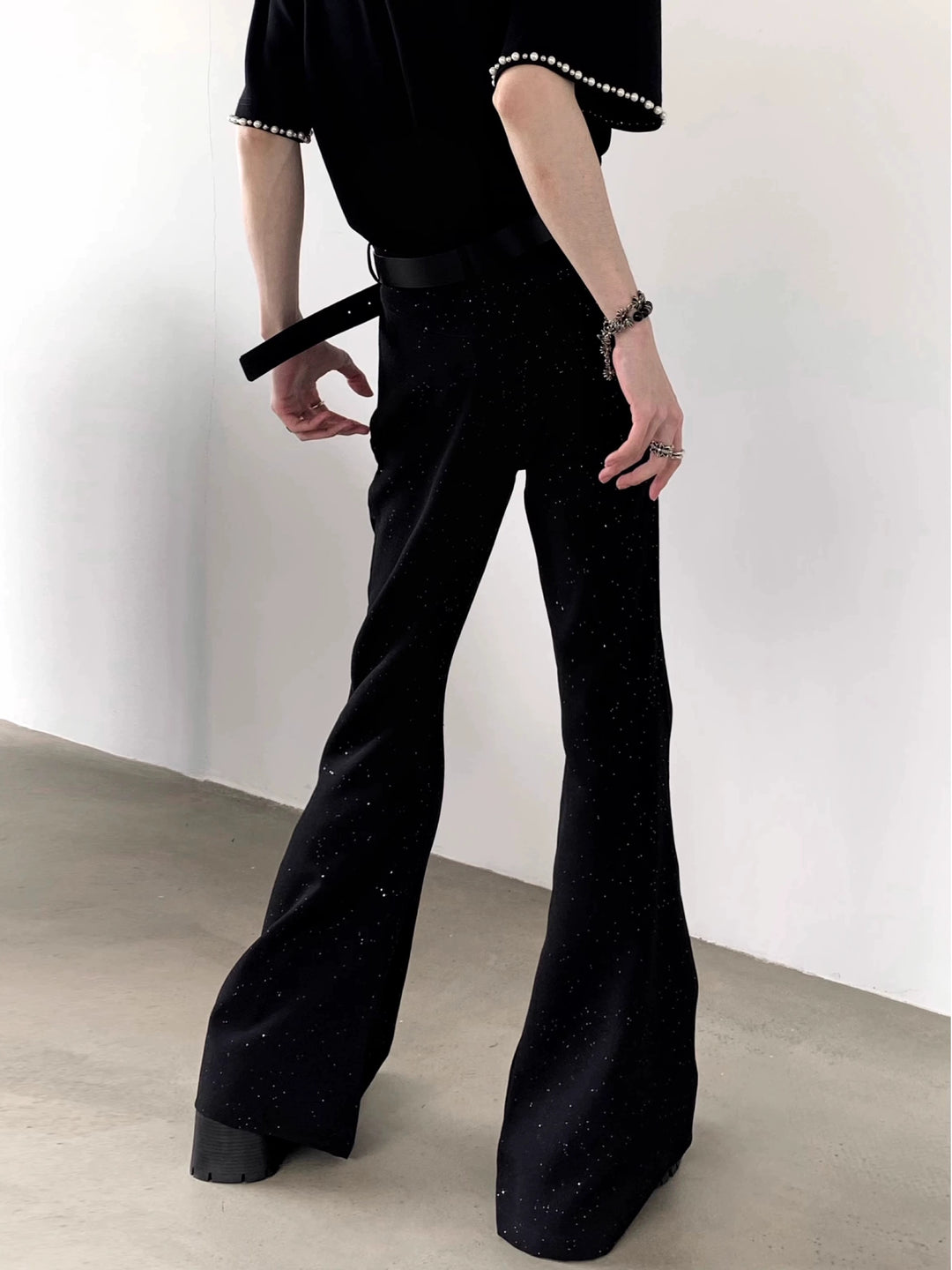 Pantalones rectos acampanados con brillo de estrella 