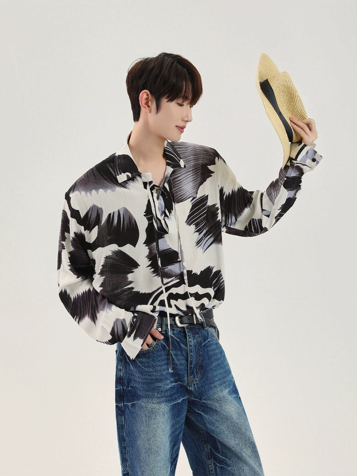 Camicia con colletto in tulle stampato e texture 