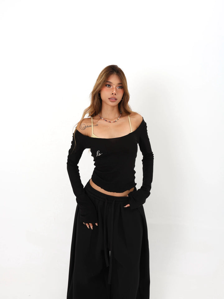 Off-Shoulder Long Sleeve Slim Top