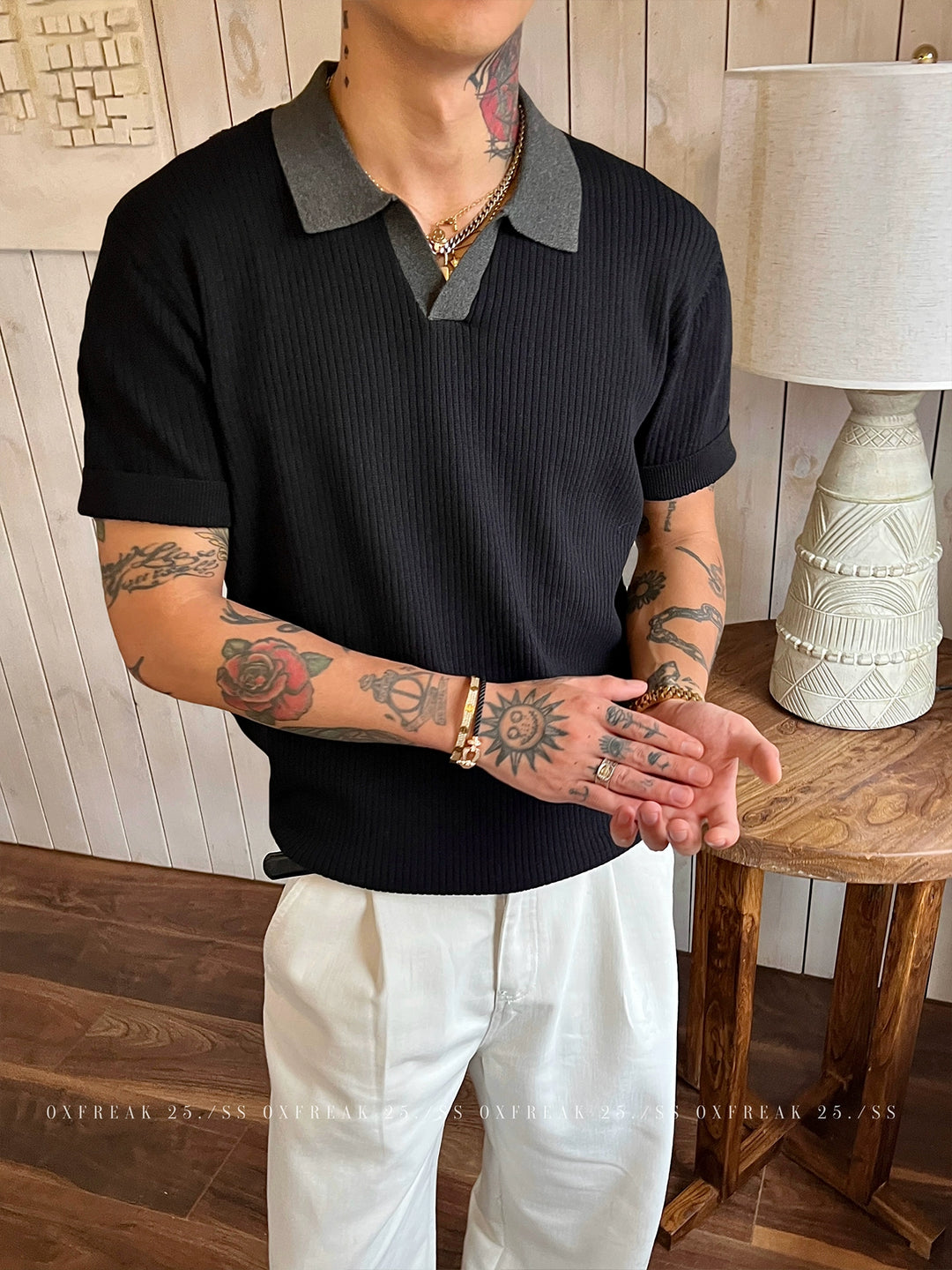 Camisa Polo Plissada com Gola de Gaivota Texturizada 