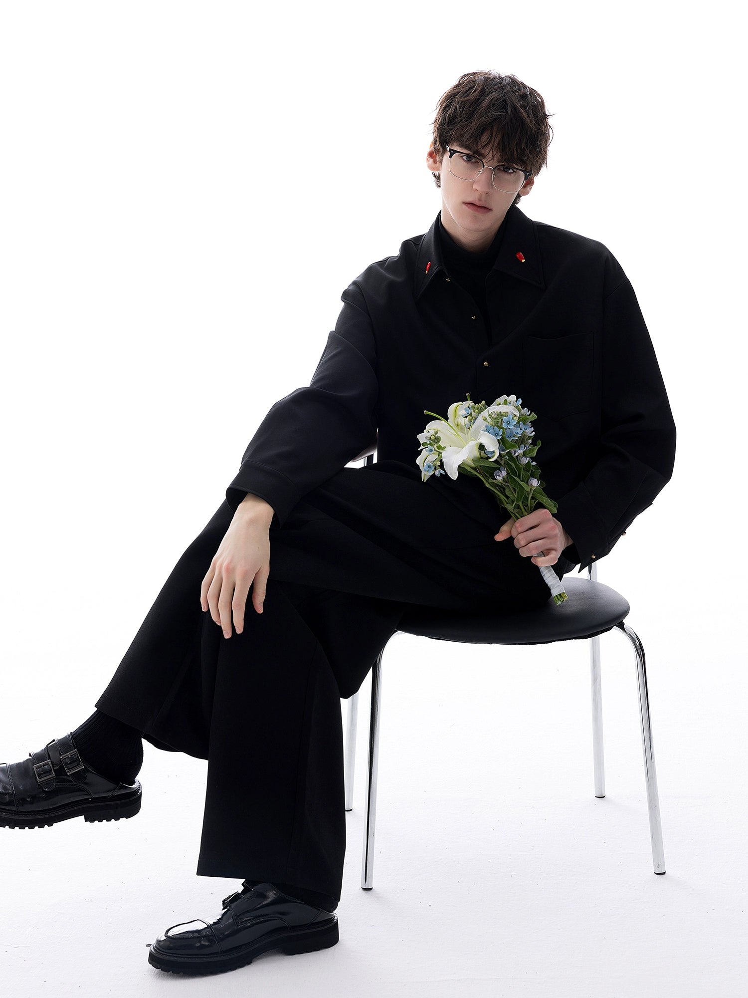 Yüksek Yaka Uzun Kol Gömlek 