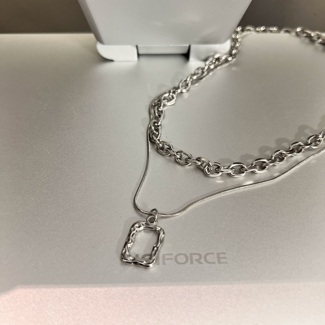 Double-Layer Geometric Pendant Necklace