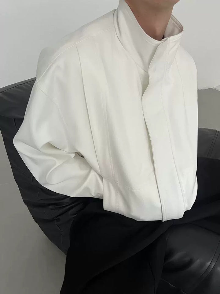 Veste courte minimaliste à col montant 