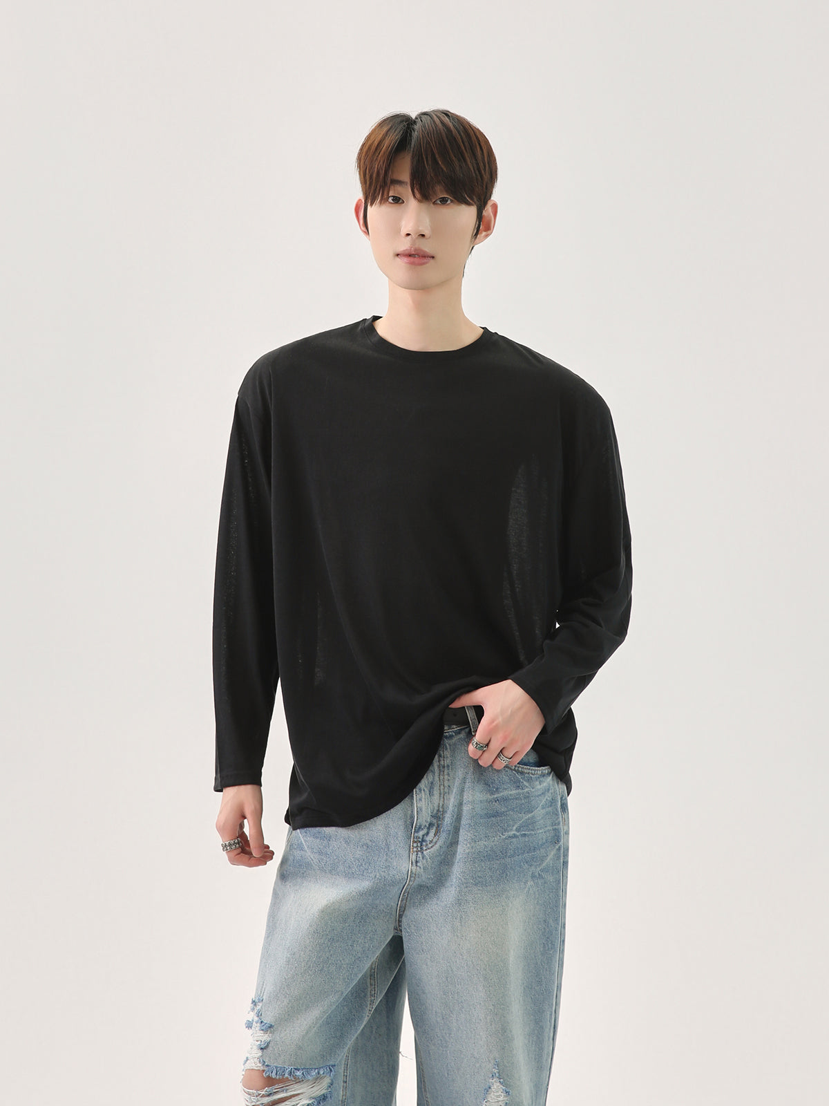 سويت شيرت خفيف الوزن بأكمام طويلة للرجال 