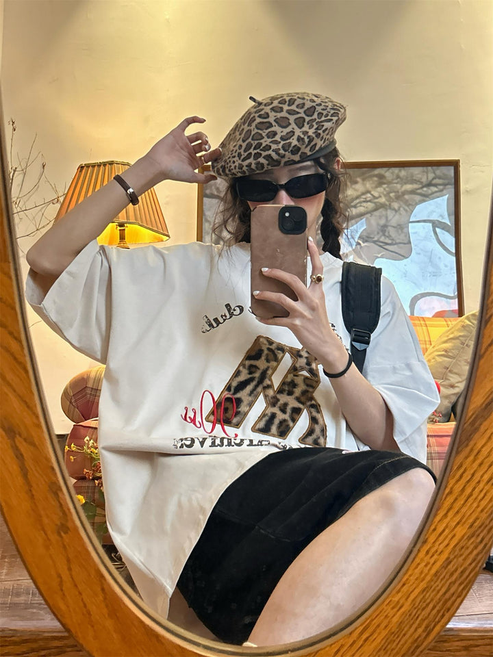 Embroidered Leopard Graphic Short Sleeve T-shirt