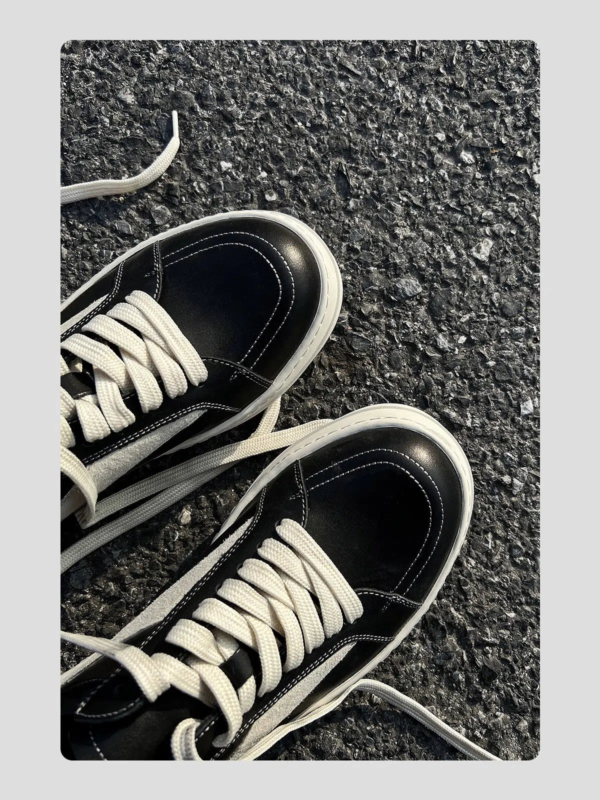 Inverted Curled Toe Leather Sneakers