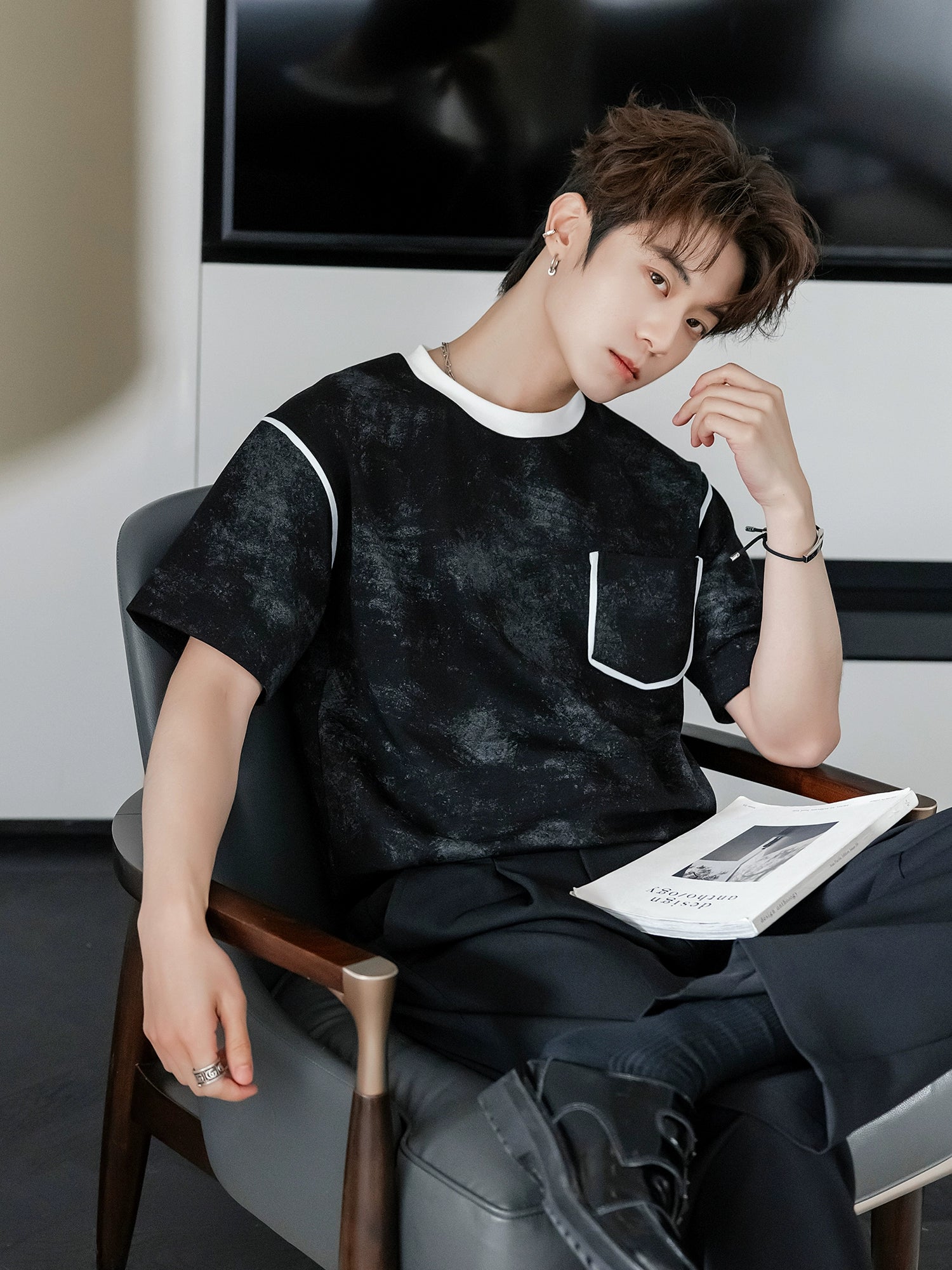 Distressed Round Neck T-shirt