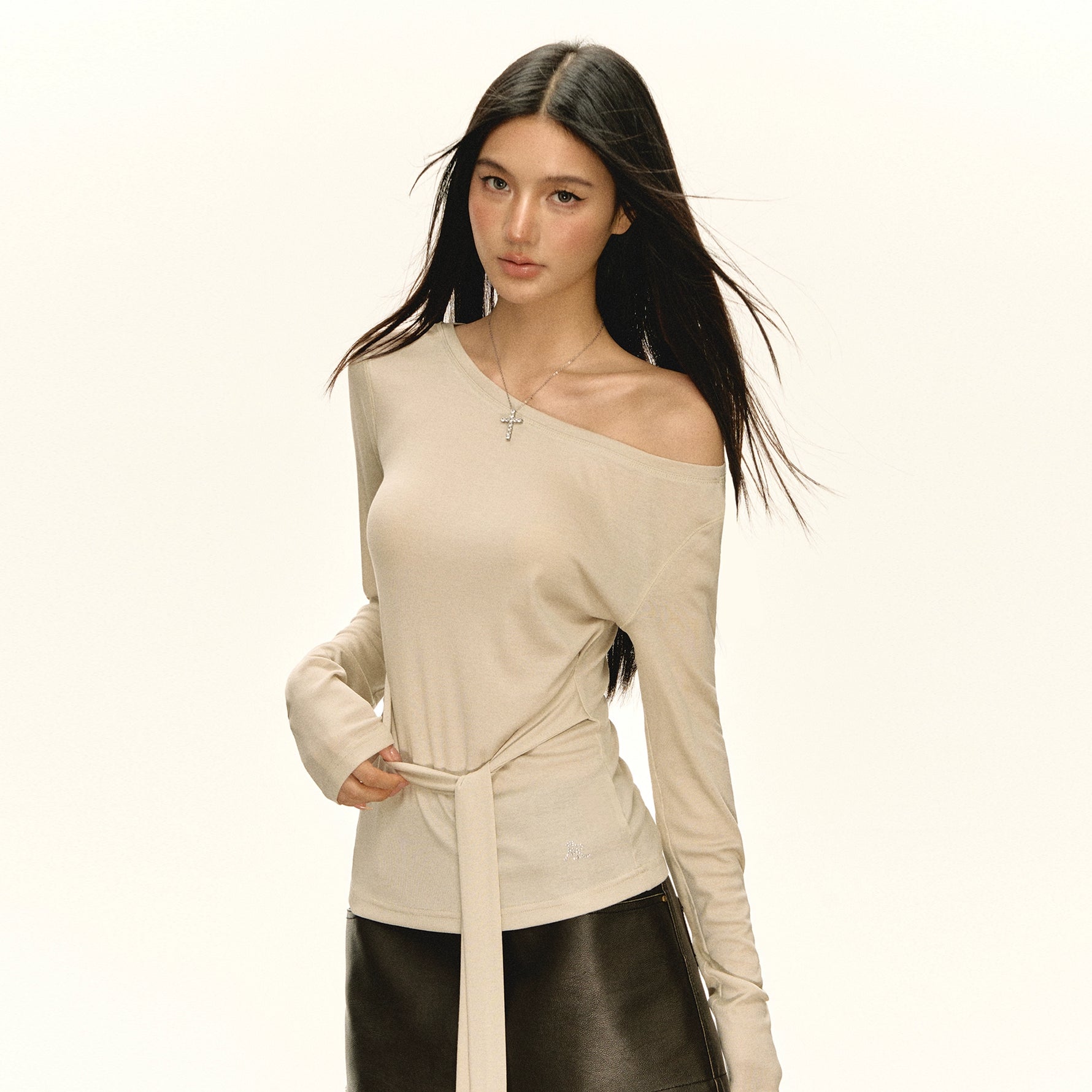 undefined,6076050859677,6076050859678,6076050859679,6076050859680