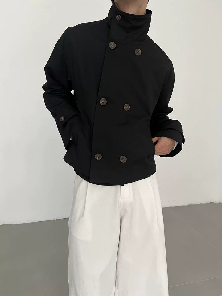 Manteau trench court à double boutonnage 