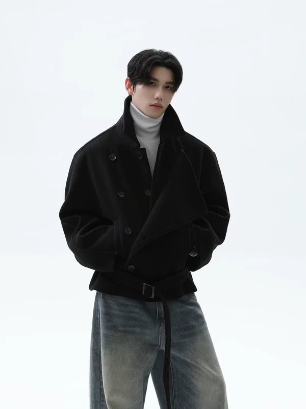 Veste en laine ceinturée à col montant croisé 