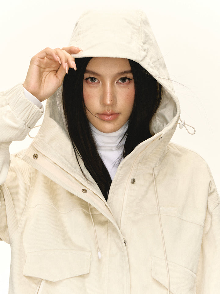 Veste courte en corduroy avec poches avant 